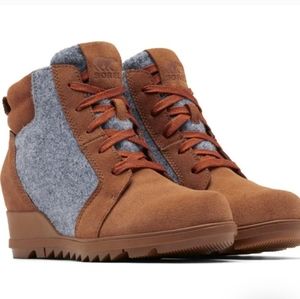 New SOREL Evie Ankle Lace-upWedge Platform Booties Tan BrownGray Suede Size 9